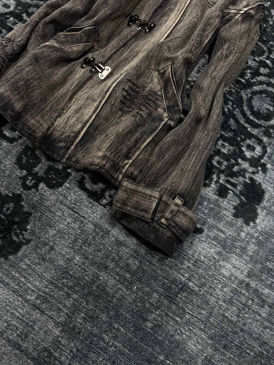 In the attic grunge dirty washing hood j 상품이미지5