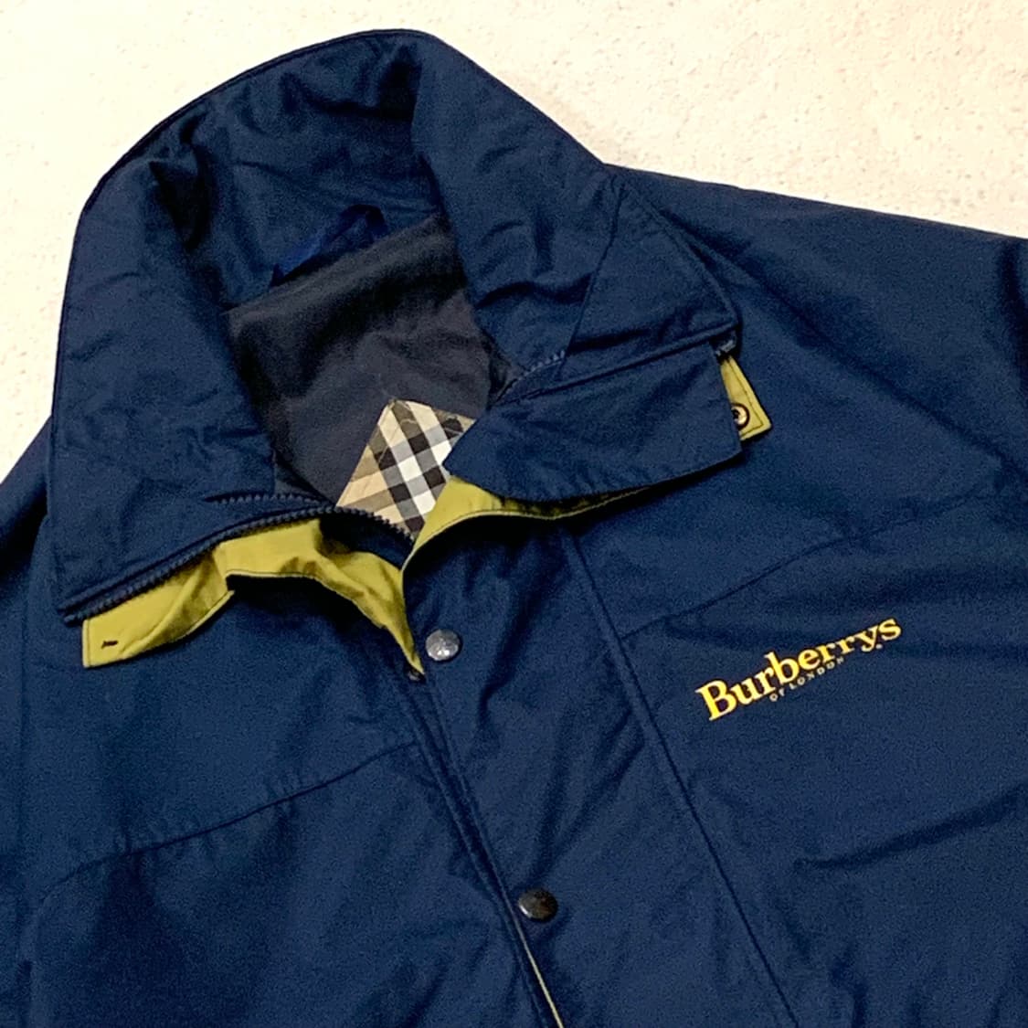 90’s 버버리 스펠아웃 자켓 상품이미지4