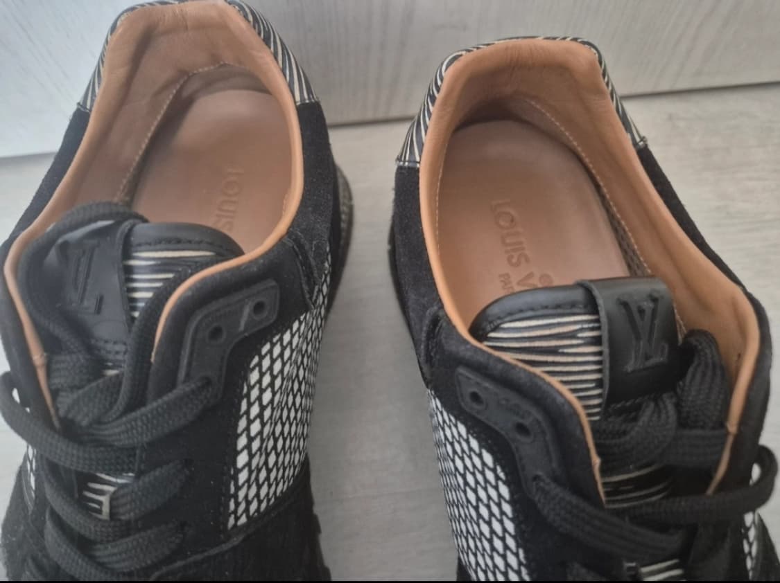 루이비통 런어웨이 스니커즈 운동화 블랙 화이트 36 37 240 상품이미지7