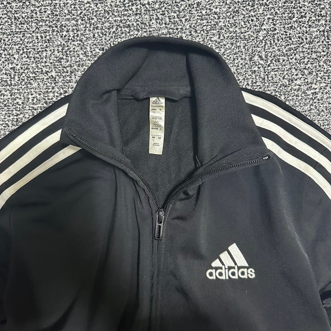 (95) 아디다스 검흰 트랙탑 져지 상품이미지2