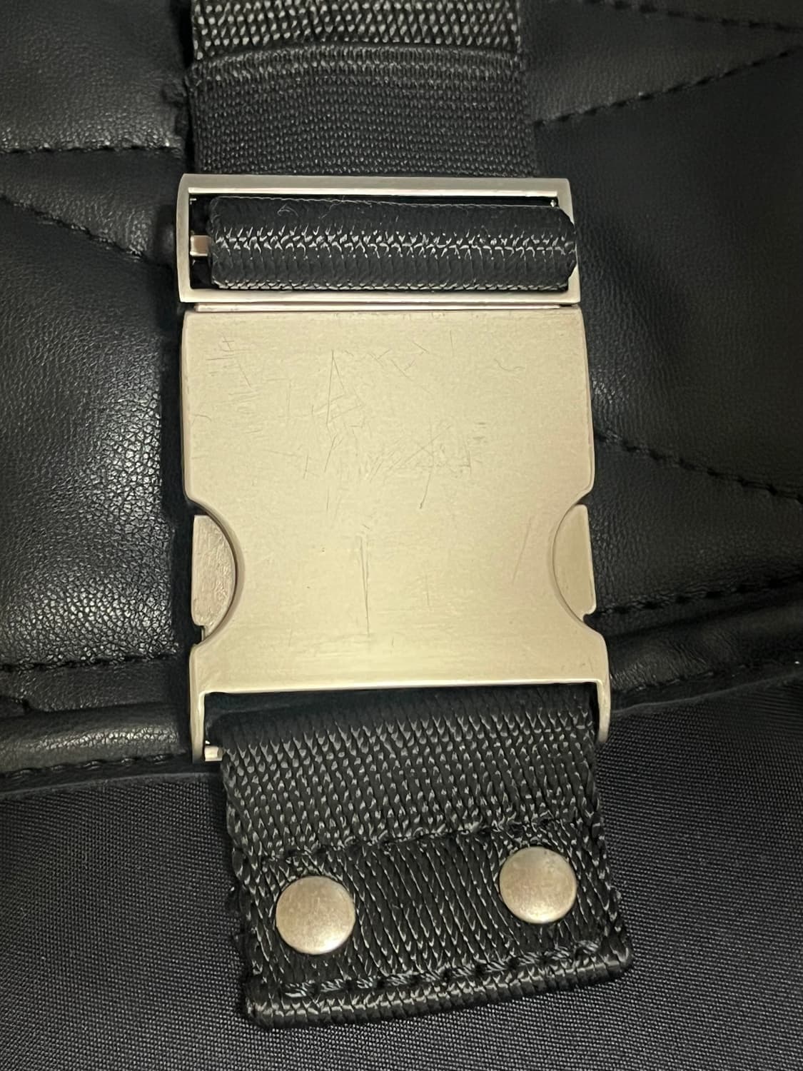 메종미네드 BUCKLE STRAP HOBO BAG 상품이미지2