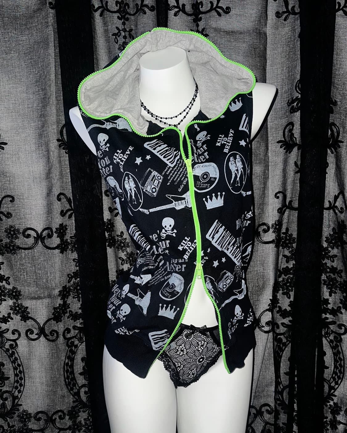Punk Printed Two-Way Hooded Zip-Up 상품이미지1