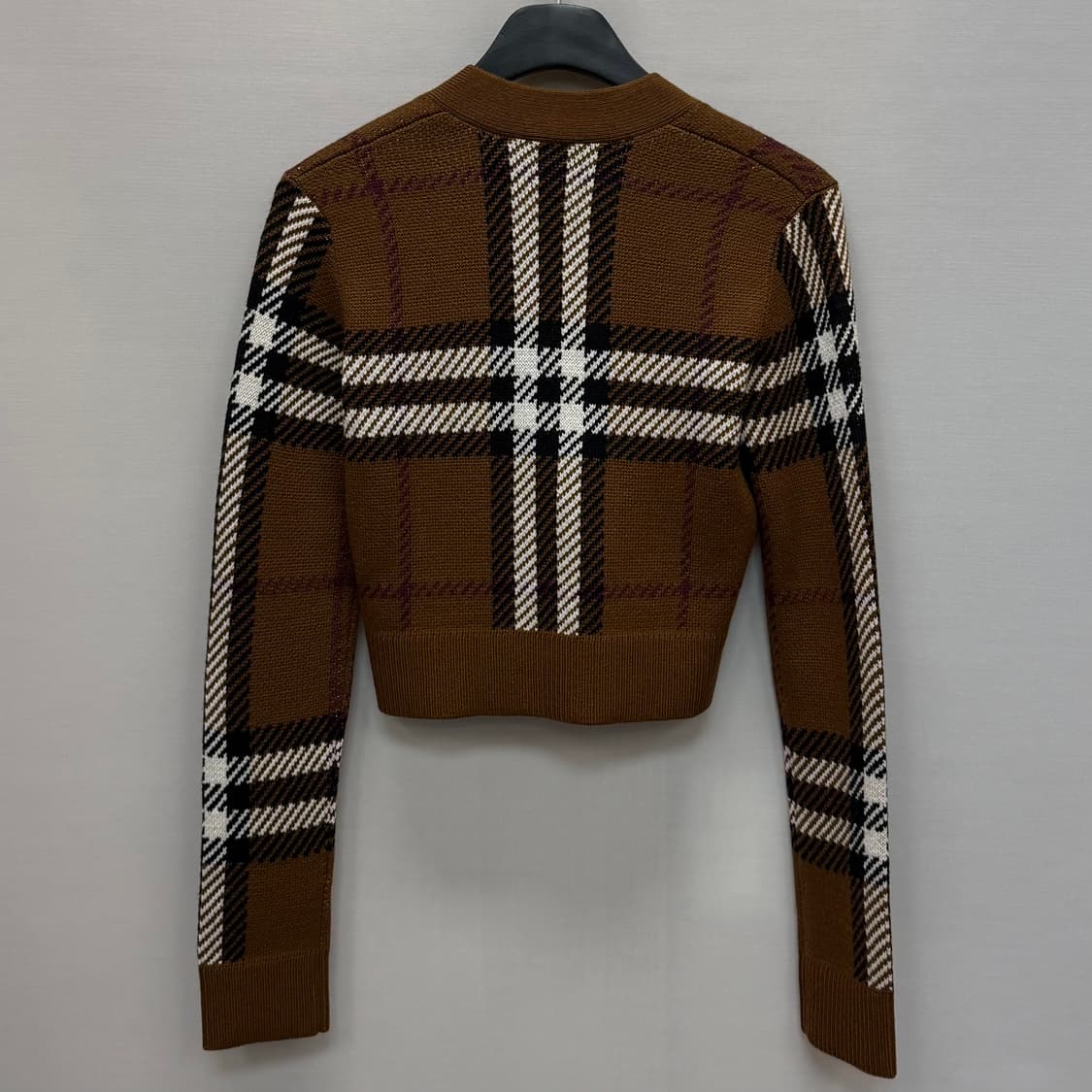 버버리 체크 울 자카드 크롭 카디건 ( 마른 44 ) 상품이미지4