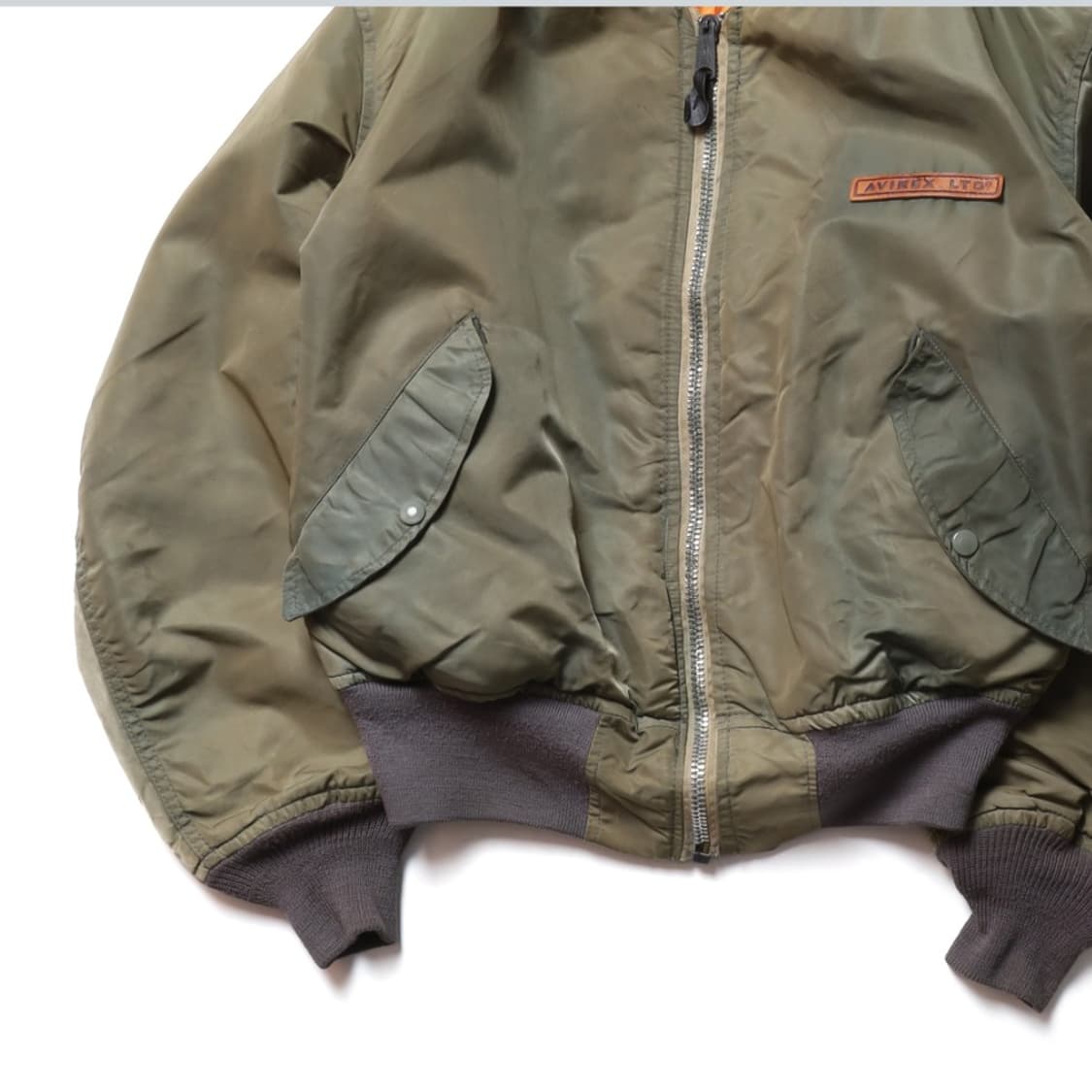 아비렉스 Avirex MA-1 Flight Jacket

 상품이미지3