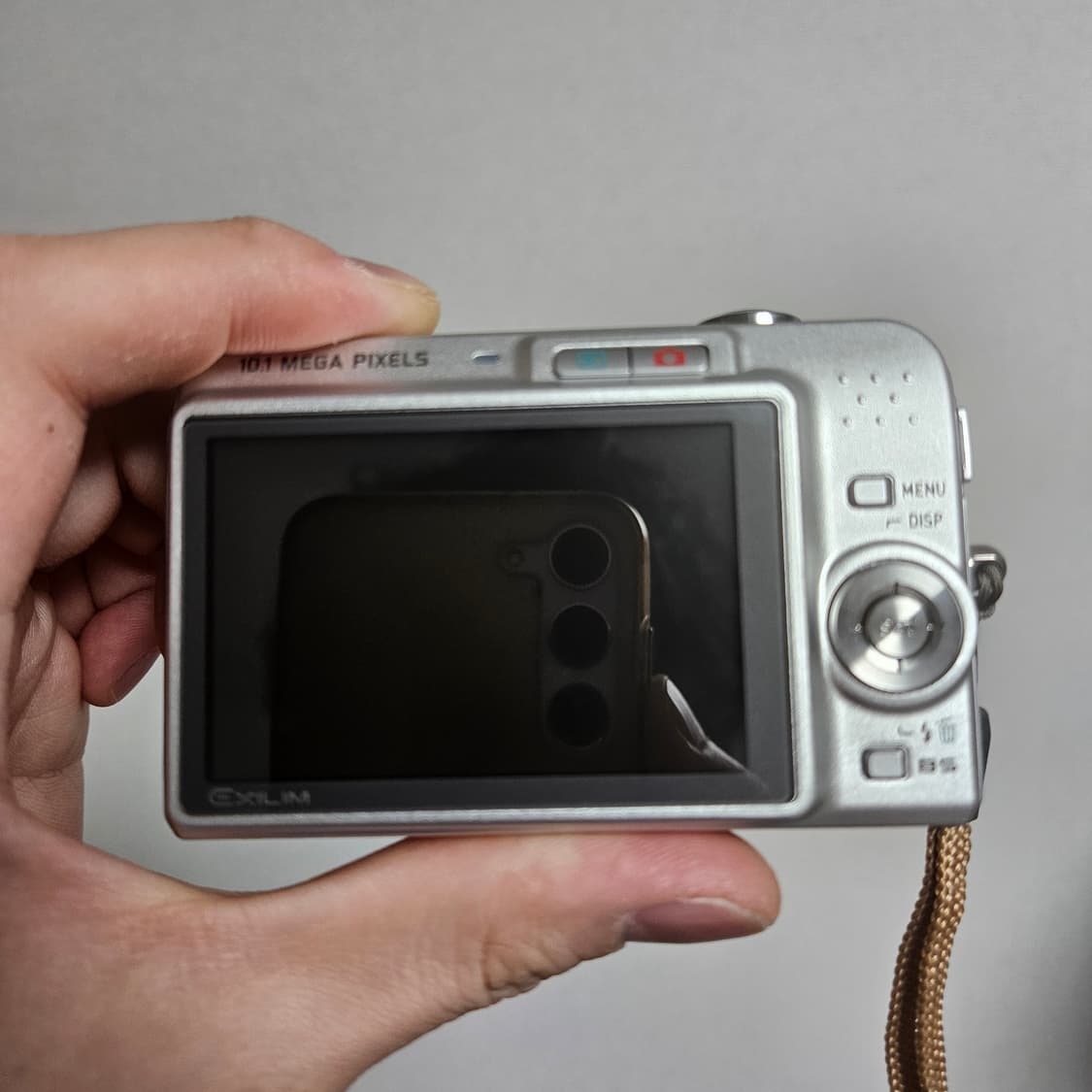 [은채 디카] 카시오 엑슬림 EX-Z1050 실버 디카 르세라핌 상품이미지4