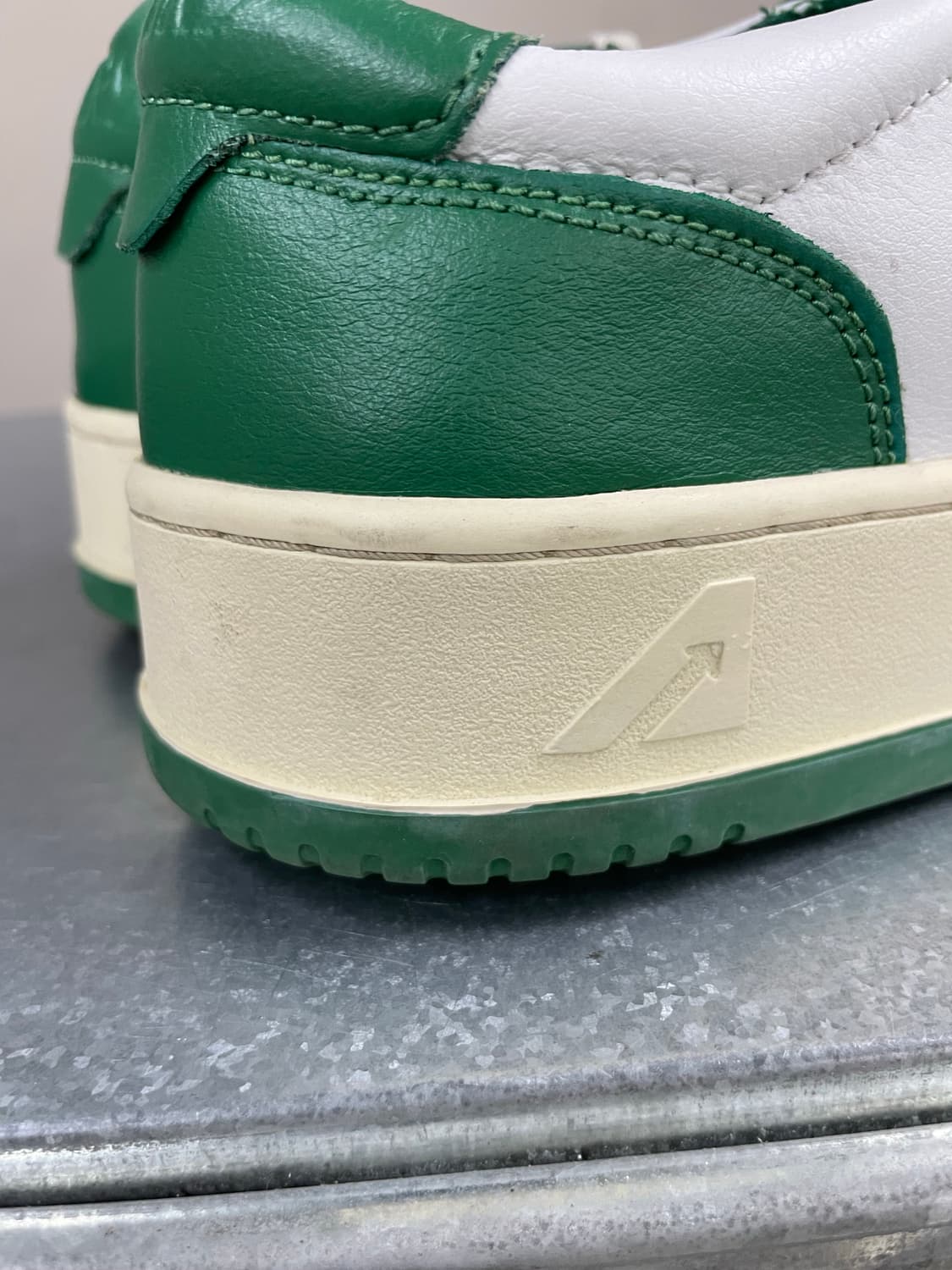 오트리 메달리스트 그린 화이트 44 상품이미지9