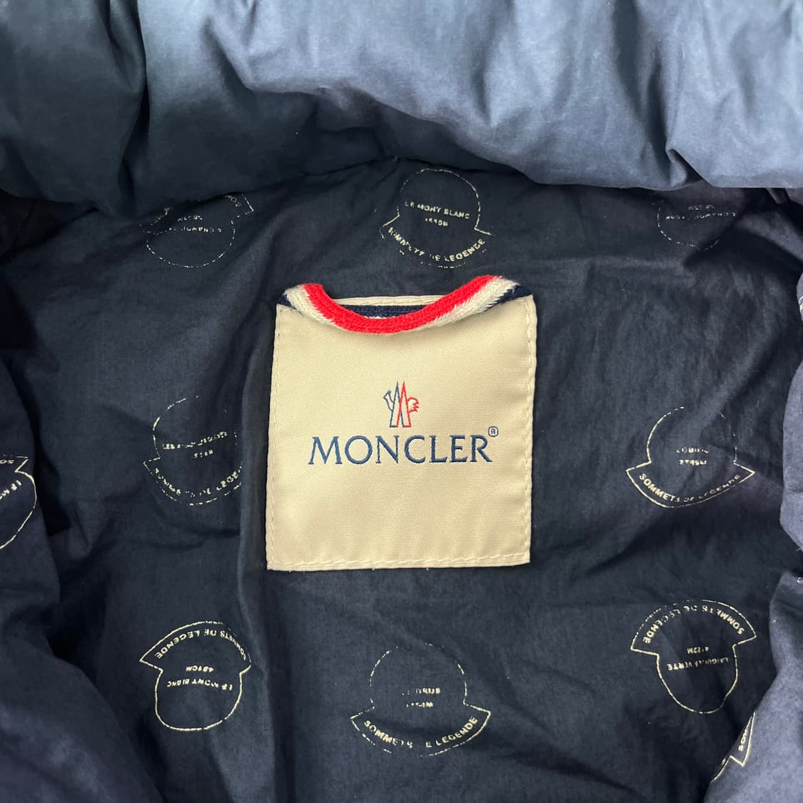 100 비즈빔 X 몽클레어 보로시리 덕다운 패딩 상품이미지3