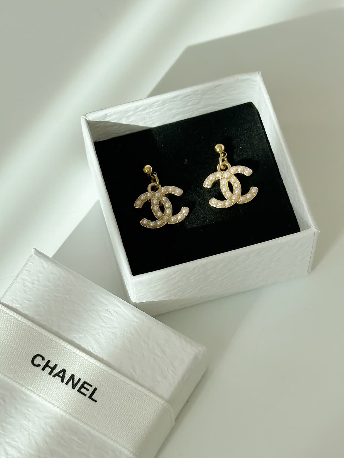 샤넬 진주로고 드롭 업사이클링 귀걸이 상품이미지1