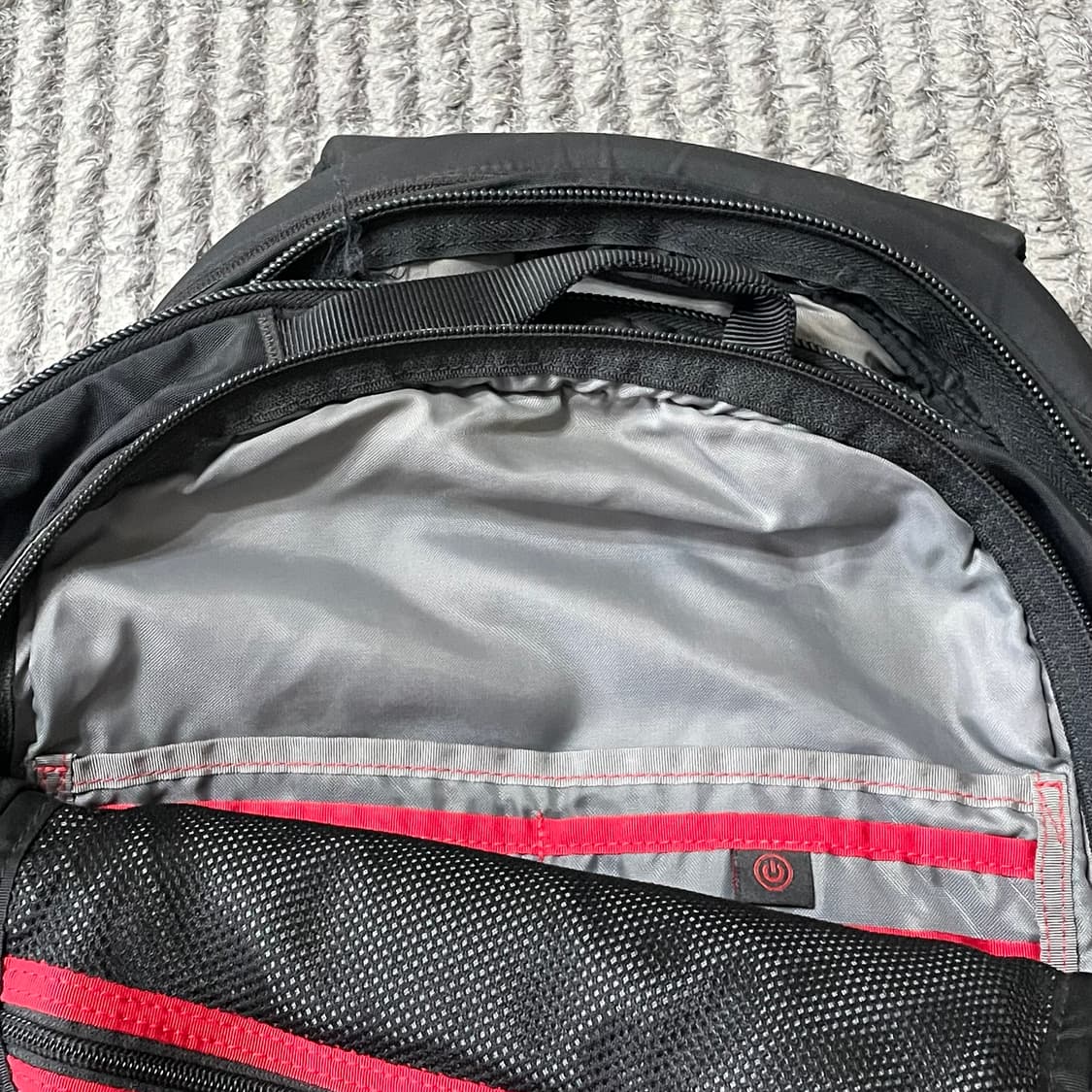 노스페이스 학생 블랙 백팩 가방  상품이미지4