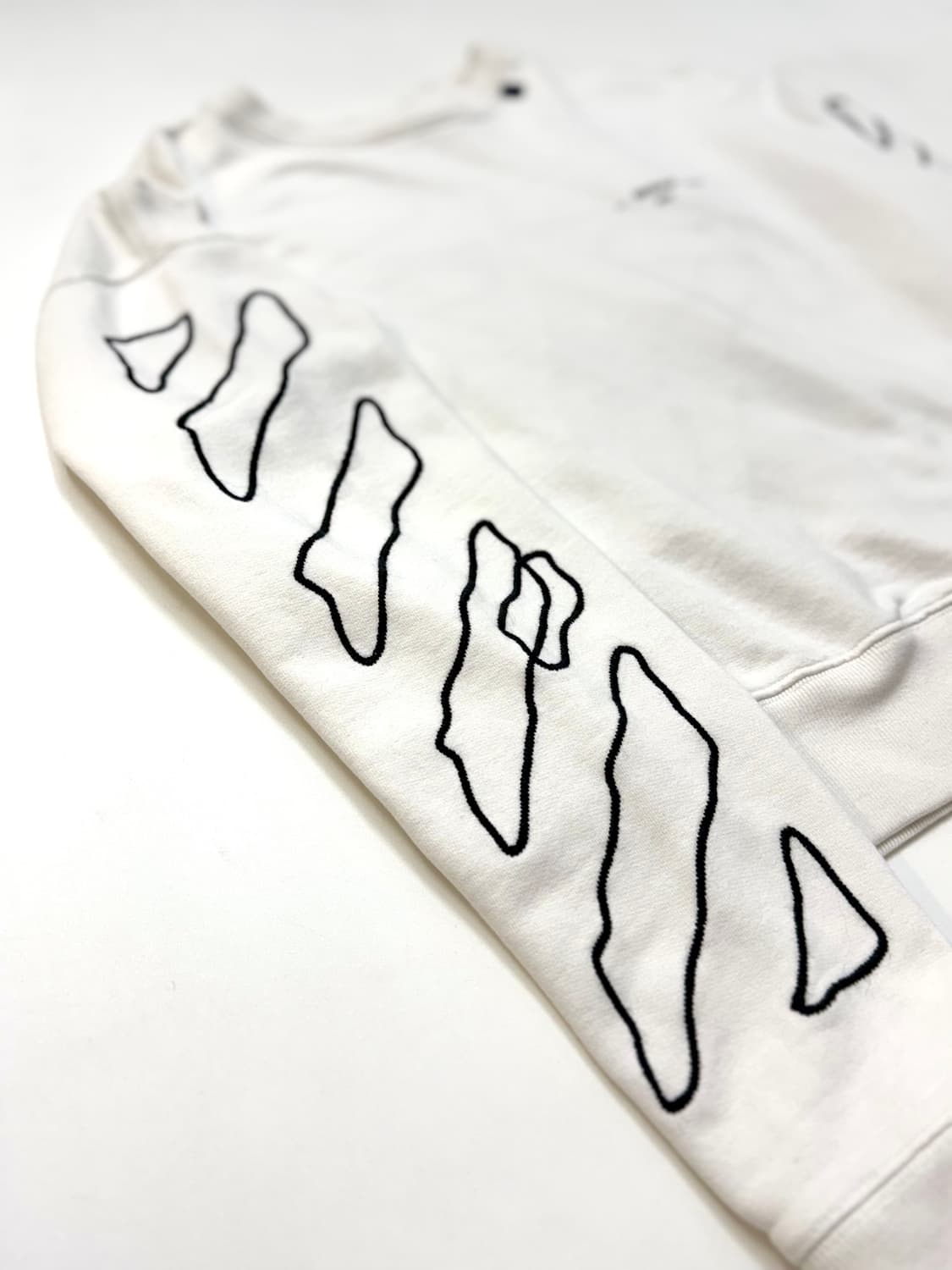 Off-White 오프화이트 앱스트랙트 애로우 자수 스웨트셔츠 상품이미지6