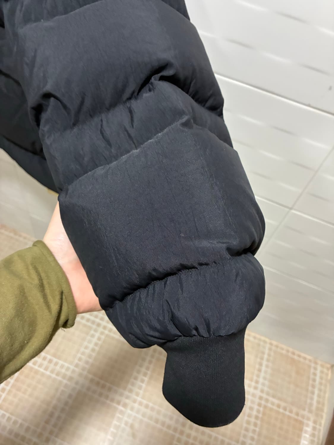 Y-3 블랙 숏패딩 상품이미지6