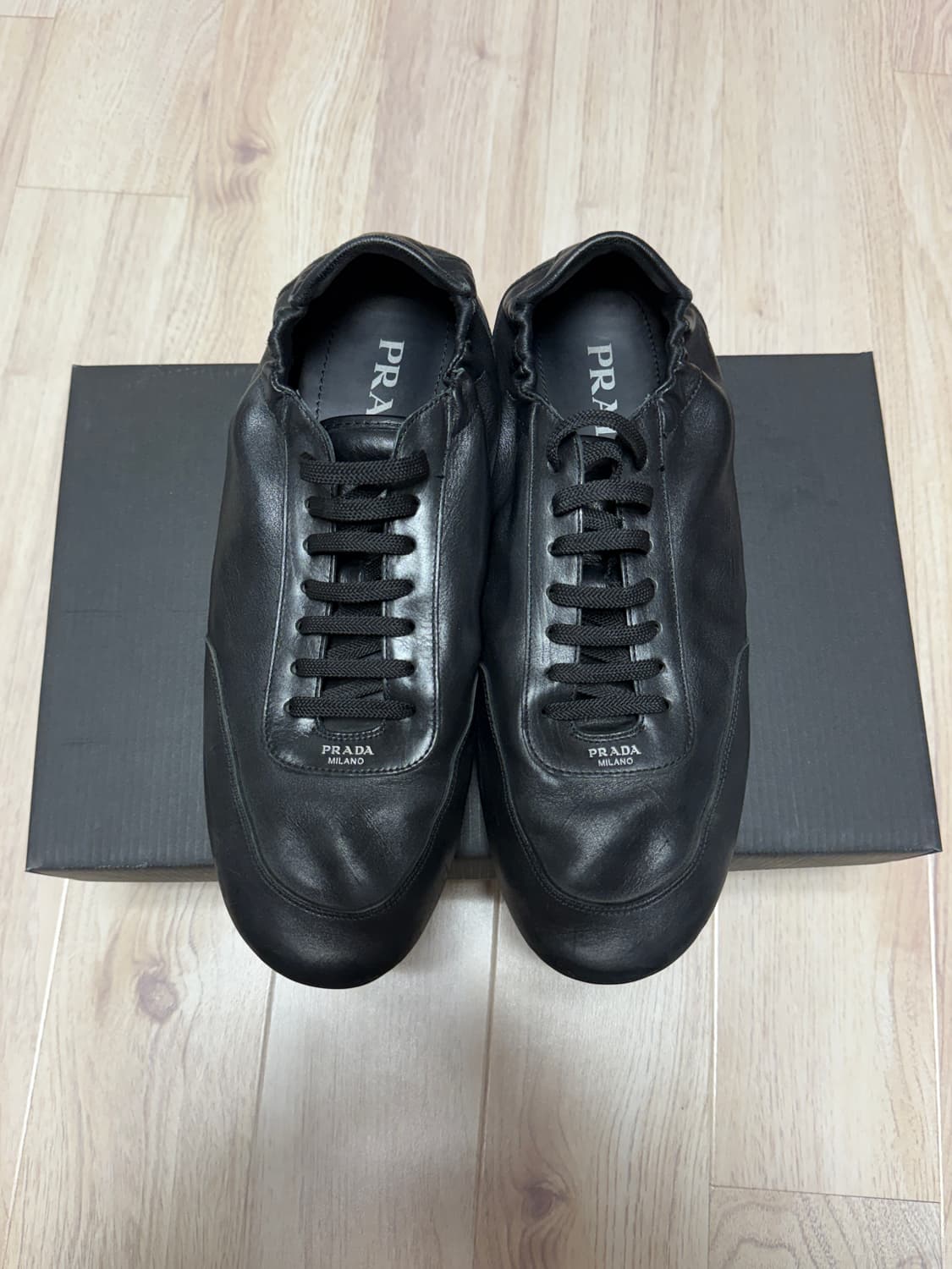 프라다 컬랩스 레더 블랙 UK9.5 상품이미지2