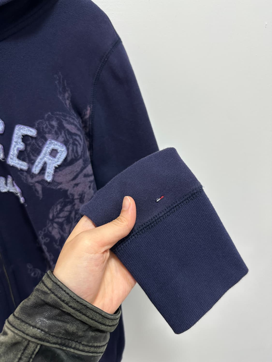 Tommy Hilfiger denim grunge purple hood 상품이미지5