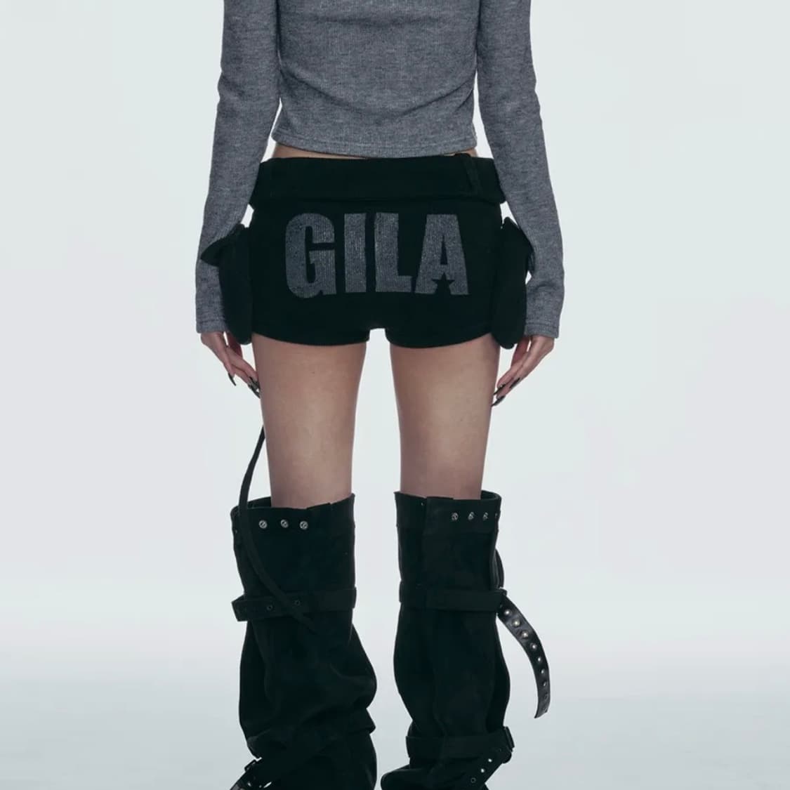 [새상품] 길라아카이브 볼드 로고 포켓 니트 쇼츠 블랙 상품이미지3