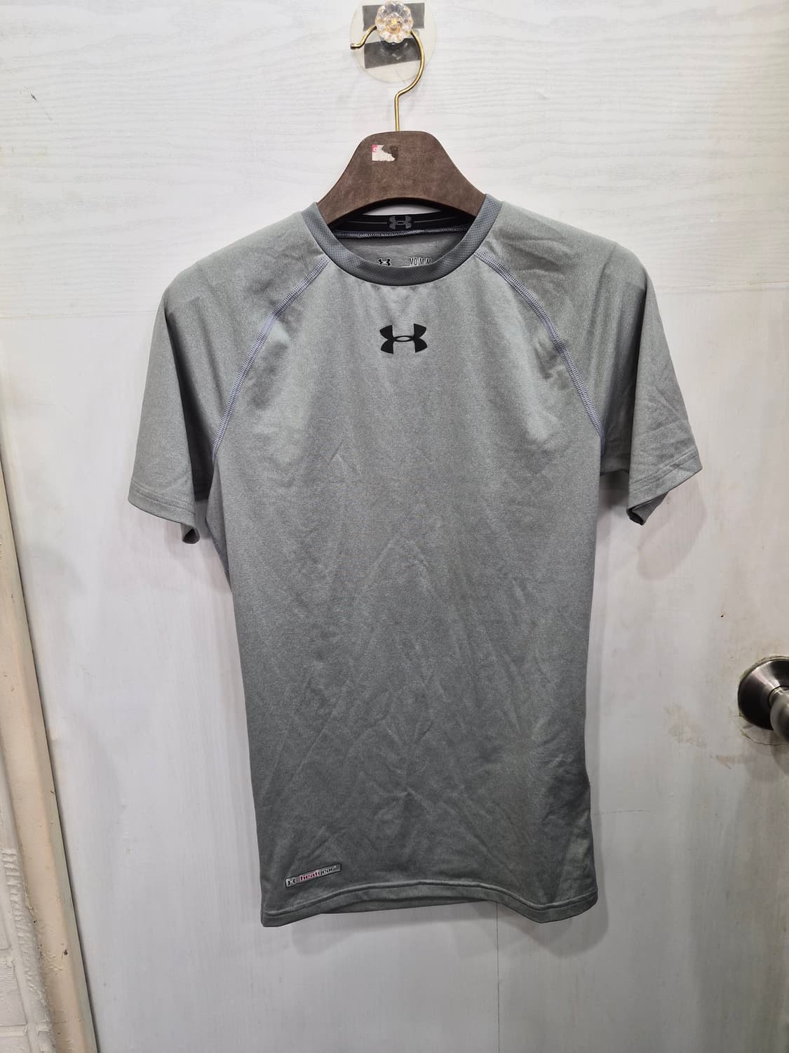 MD/M사이즈) UNDER ARMOUR 언더아머 반팔티셔츠! 달라붙는핏 상품이미지2
