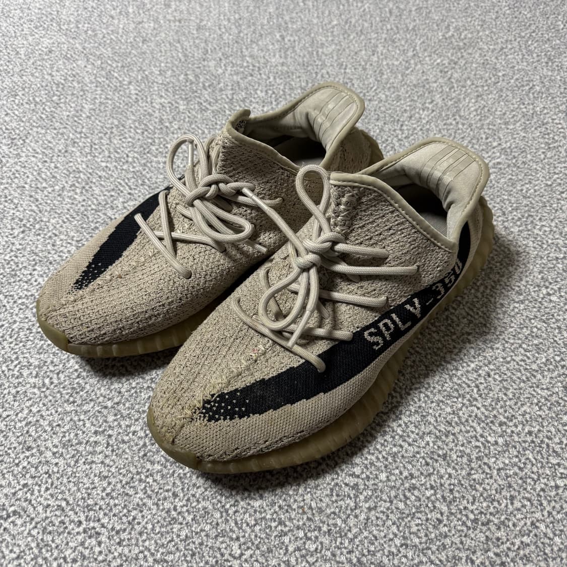 [정가 45만원] 아디다스 이지부스트 350 V2 275 상품이미지1