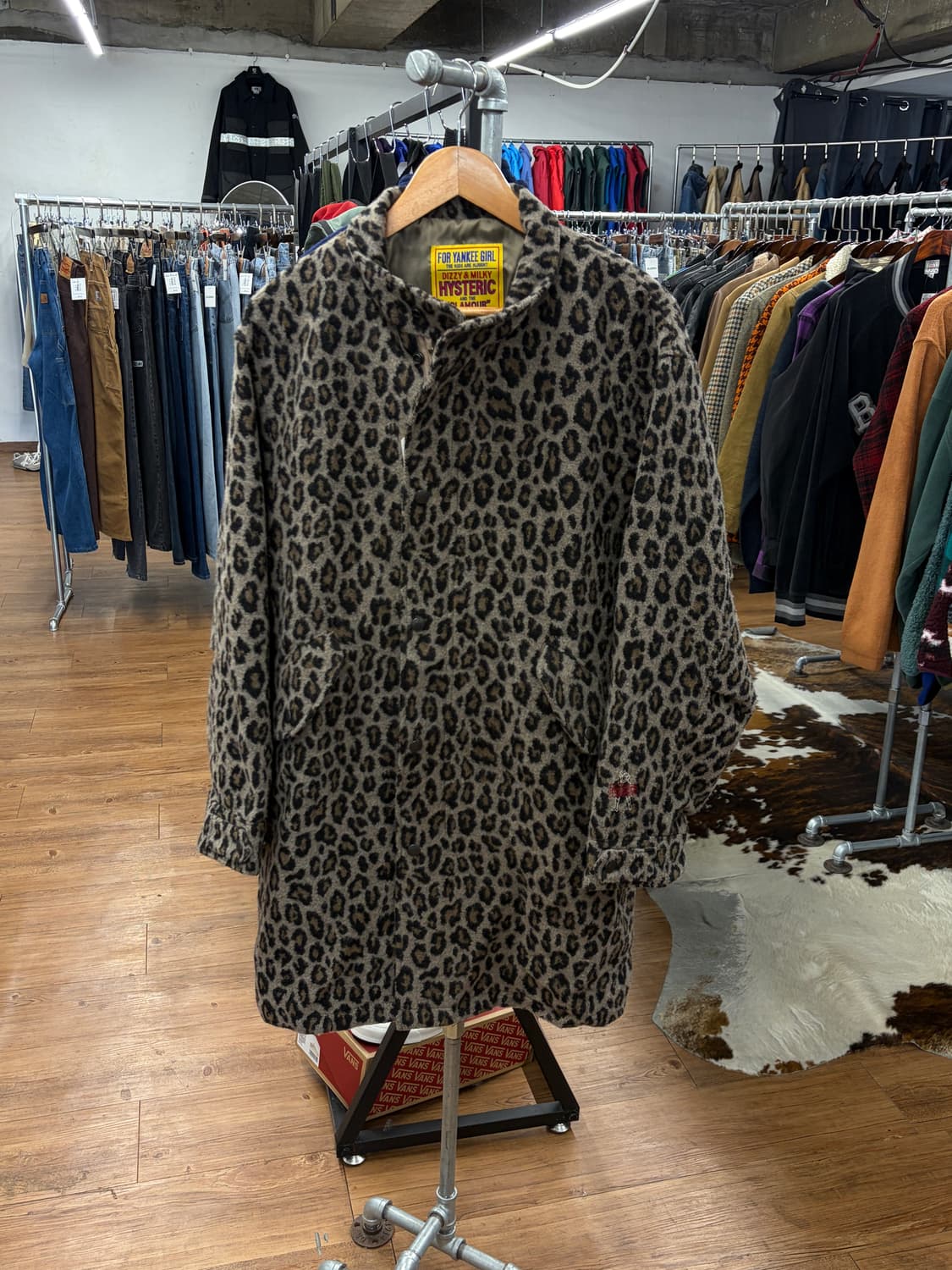 Hysteric Glamour  빅슨라인 자수 M-65 Leopard 상품이미지2