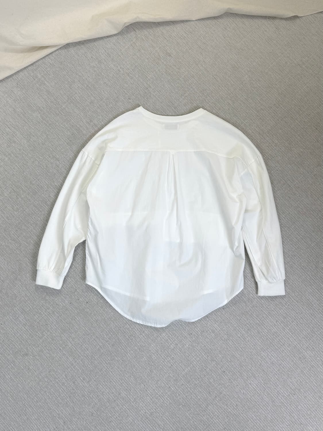 Dollupoops 비대칭 컷팅 레이어드 스웻셔츠 상품이미지6