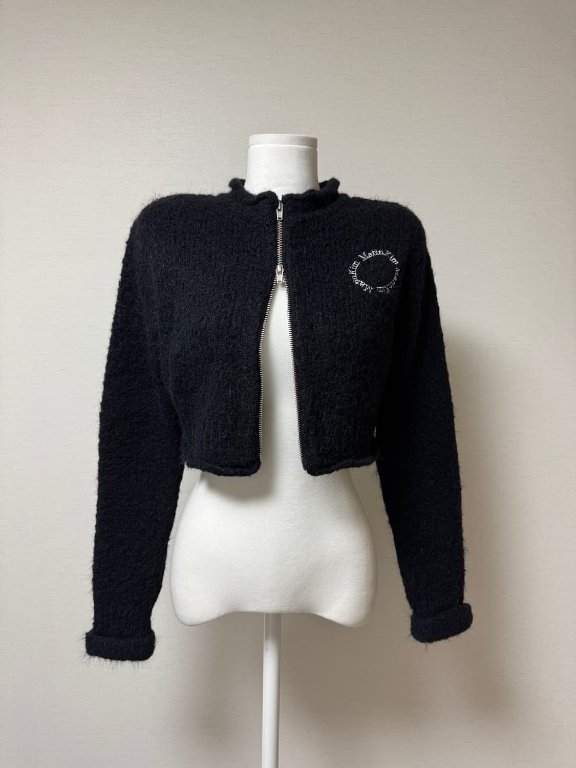 마뗑킴) 크롭 니트 집업 가디건 상품이미지6