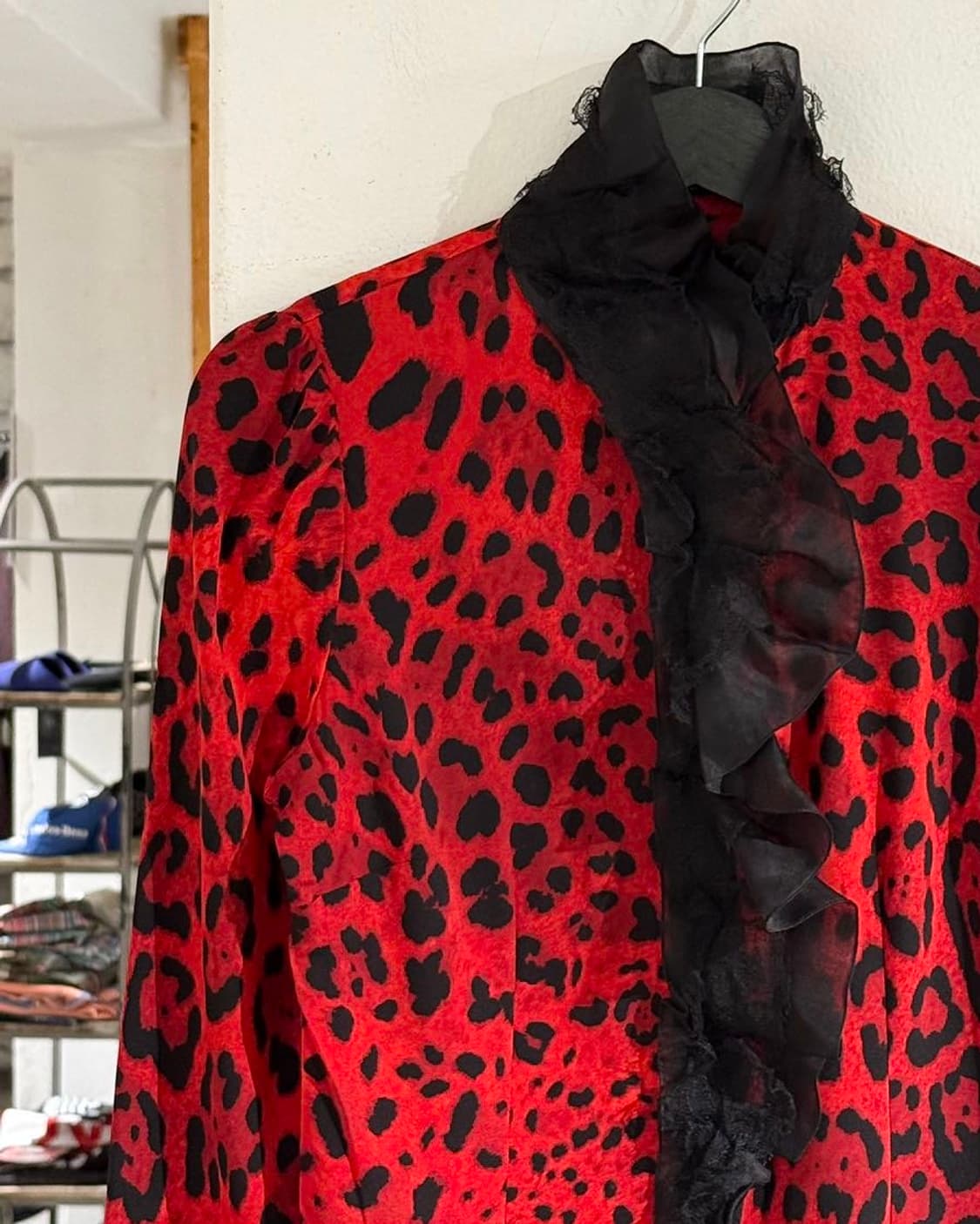 돌체앤가바나 레드 레오파드 프릴 블라우스 상품이미지2