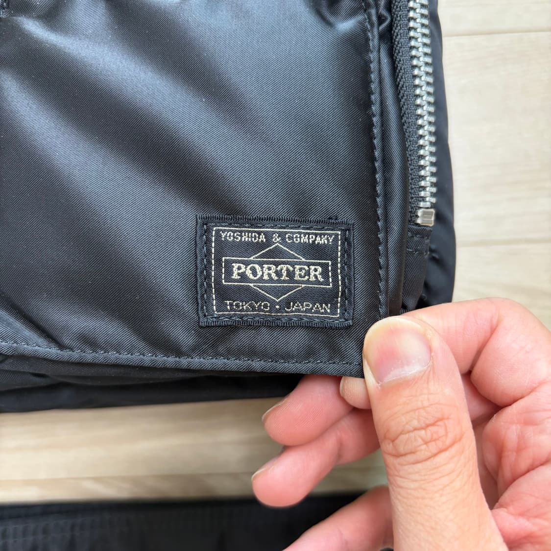 요시다포터 porter 카메라백 탱커 블랙 신형 상품이미지3