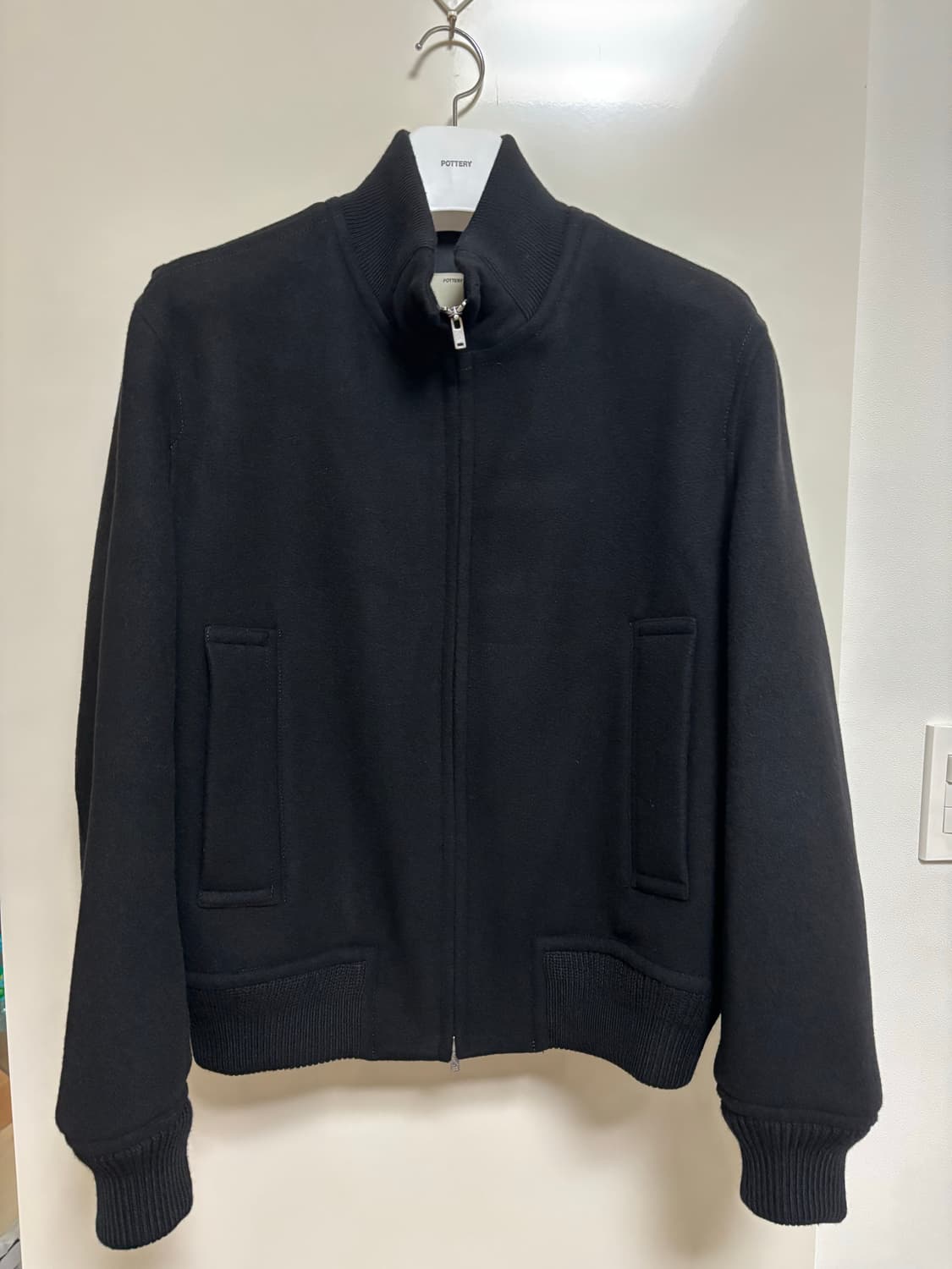 포터리 25fw 멜톤 울 덱자켓 2사이즈 블랙 상품이미지1