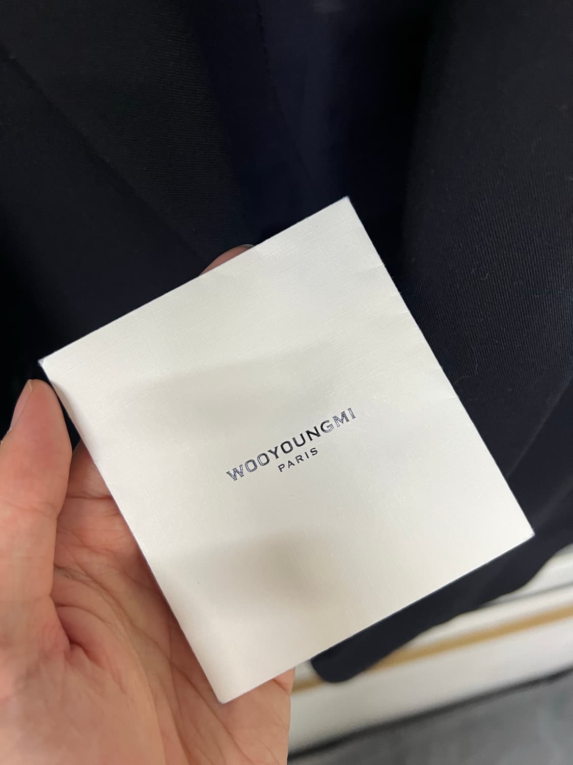 우영미 턴업 블레이져 블랙 46사이즈 상품이미지5