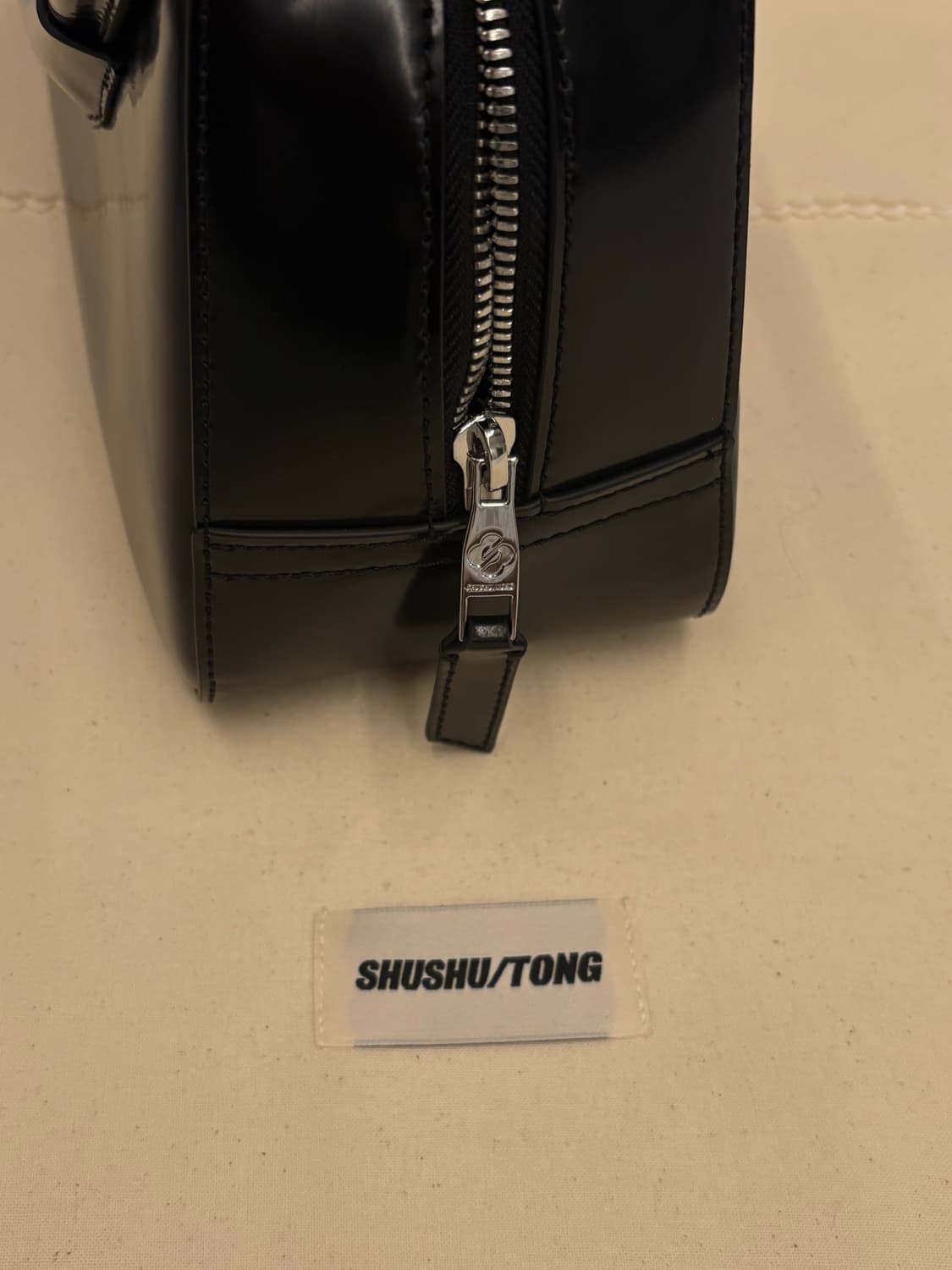 슈슈통 새상품 보우 백 상품이미지3