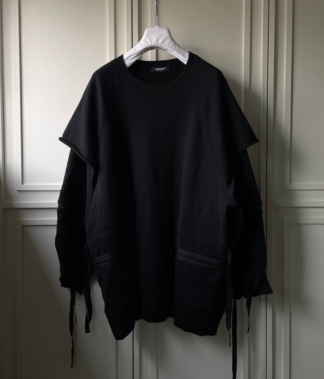 [3] 언더커버 본디지 스트랩 지퍼 스웨트셔츠 상품이미지1