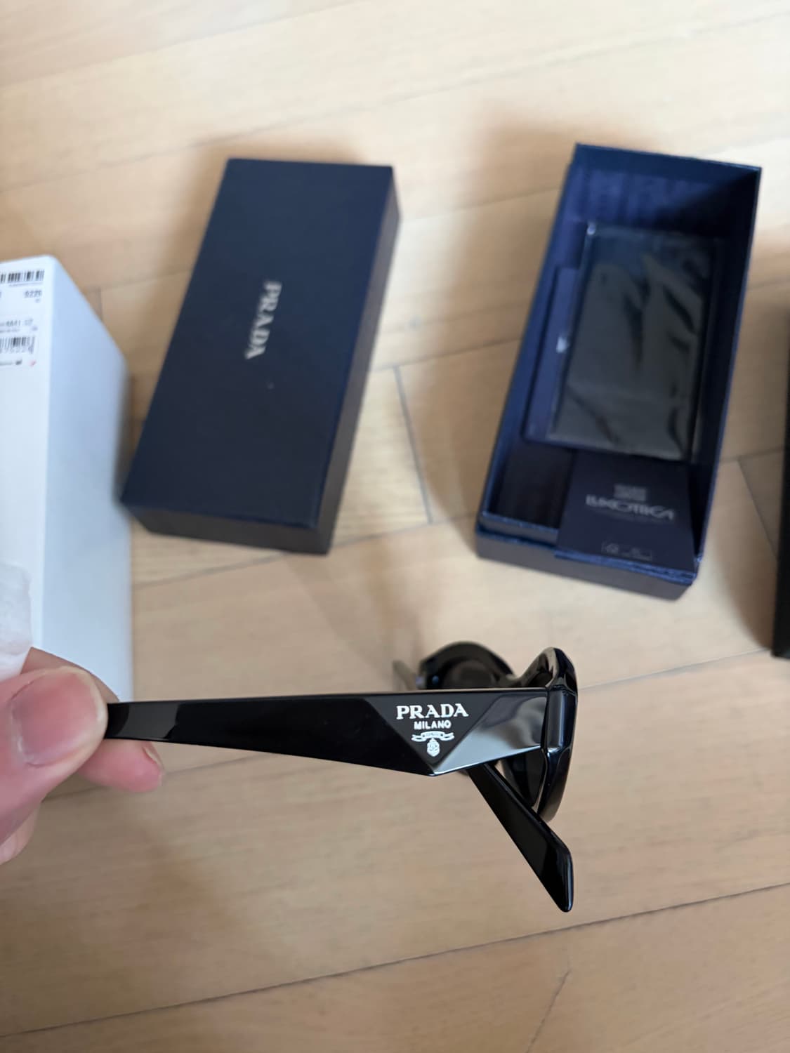 프라다 심볼 선글라스 OPR 26ZS 상품이미지3