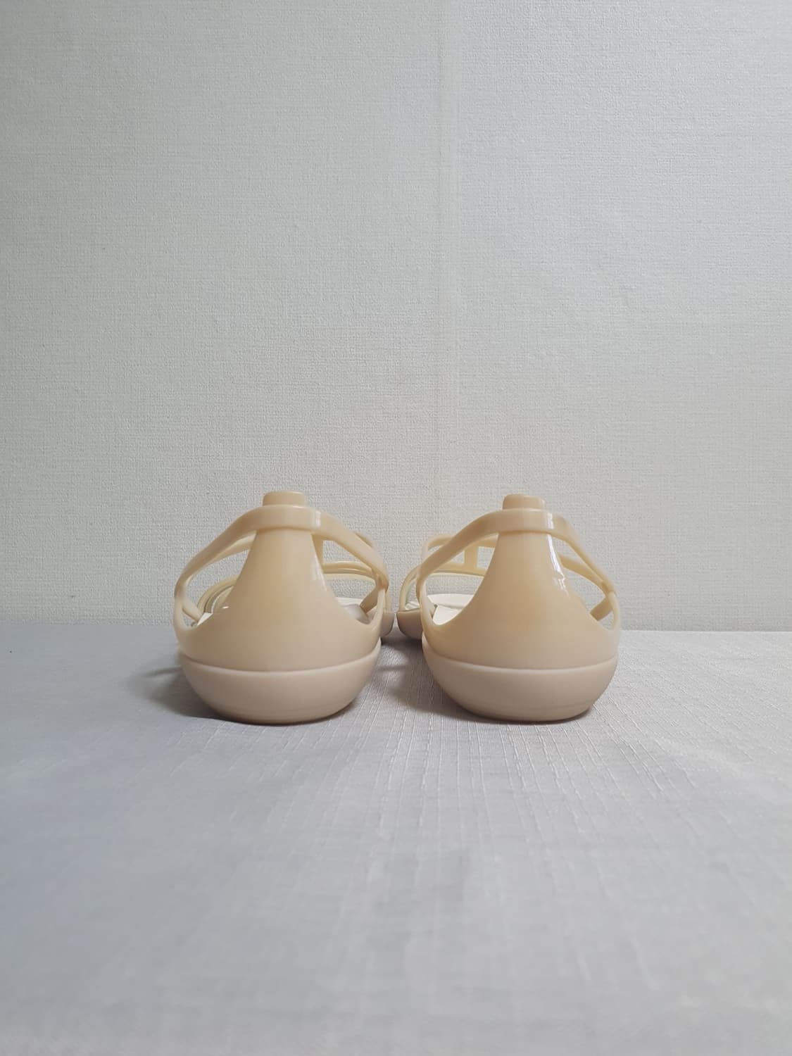 240mm 크록스 이자벨라 컷 스트래피 아이보리 샌들 상품이미지7