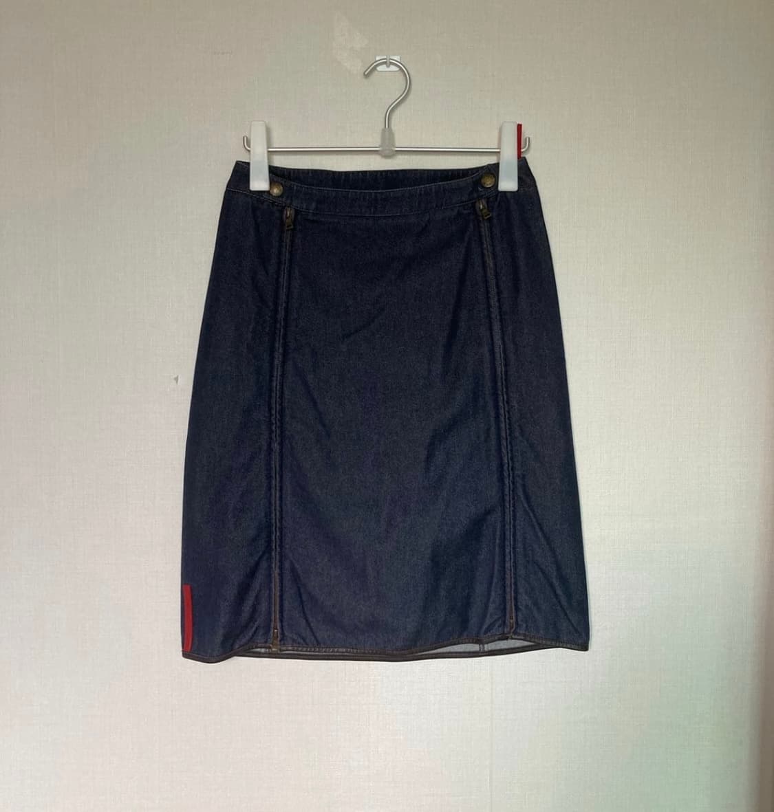 프라다 스포츠 지퍼 데님 스커트 상품이미지1