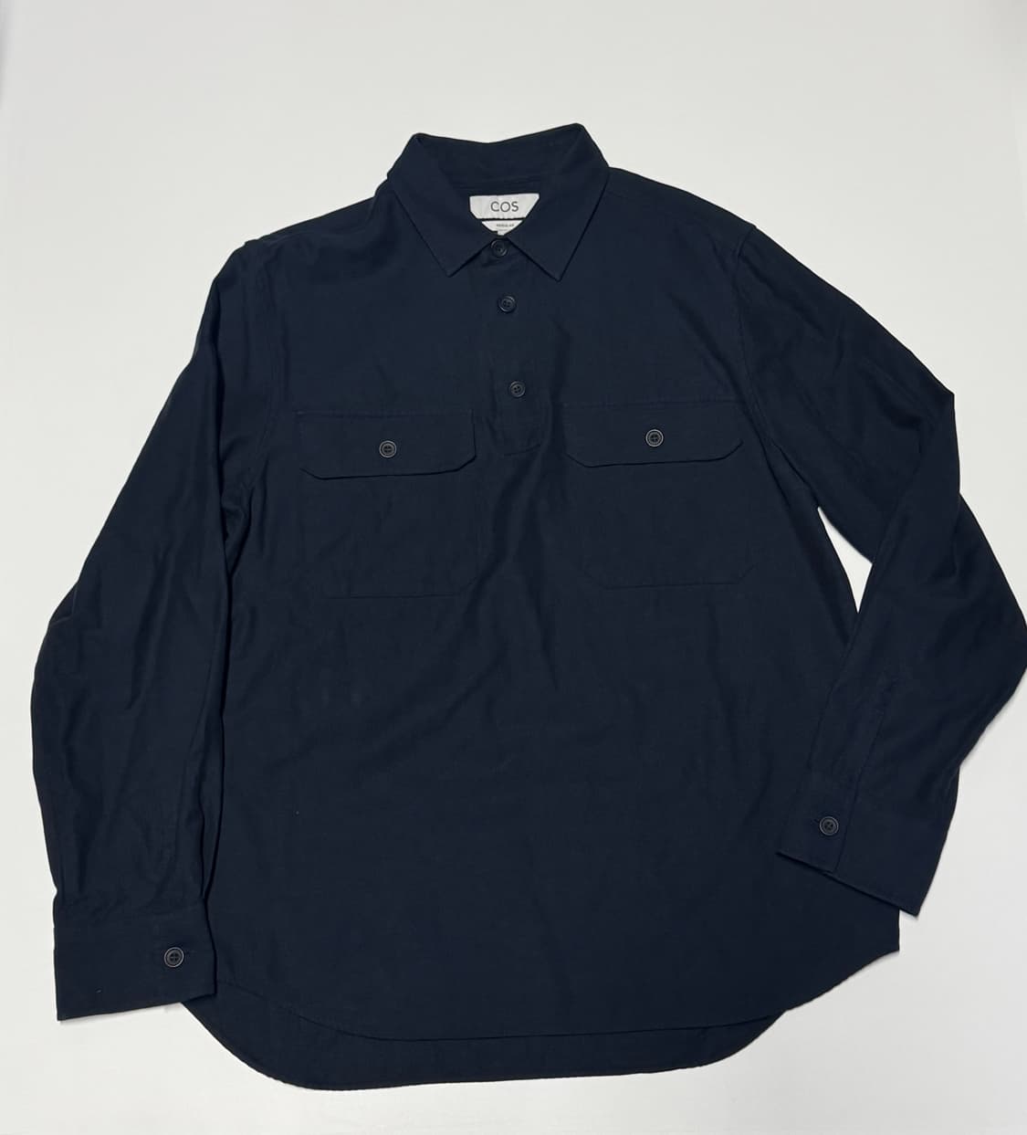 코스 cos 더블 포켓 풀오버 반집업 유틸리티 셔츠 네이비 상품이미지1