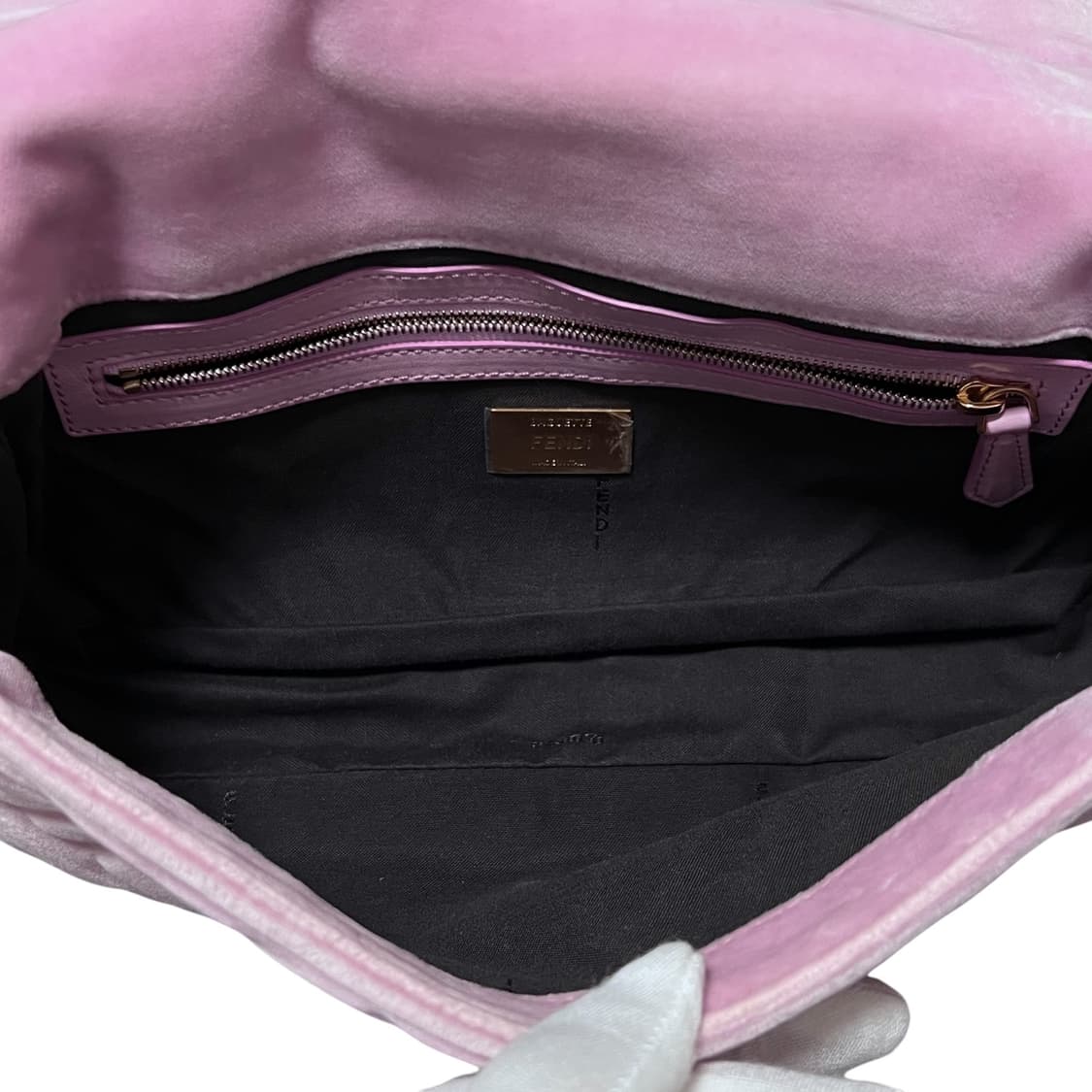 펜디 핑크 벨벳 바게트백 테리 상품이미지6