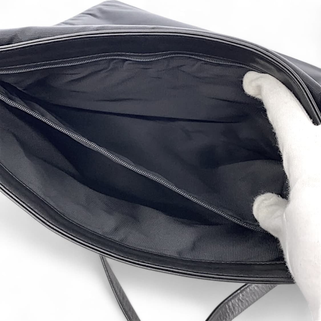 이세이미야케 90s 아카이브 카프스킨 플랩 메신저백 상품이미지7