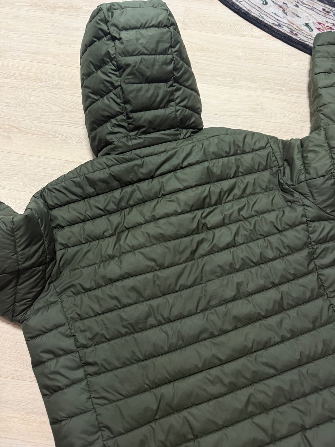 ck 캘빈클라인 카키 경량패딩XL 상품이미지3