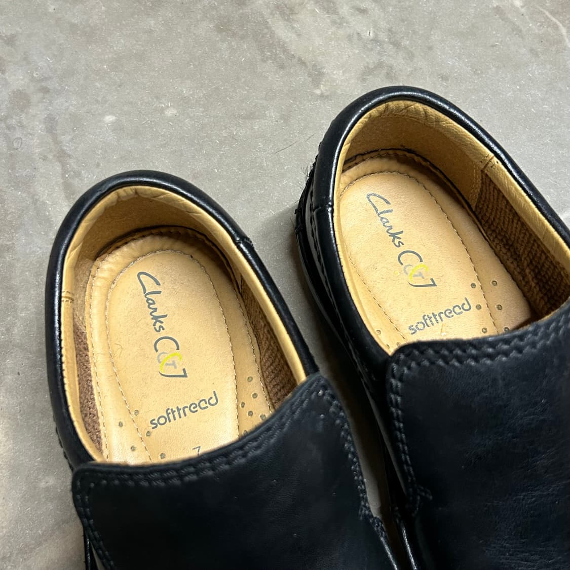 260) 클락스 Clarks 블랙 레더 슬립온 신발 상품이미지6