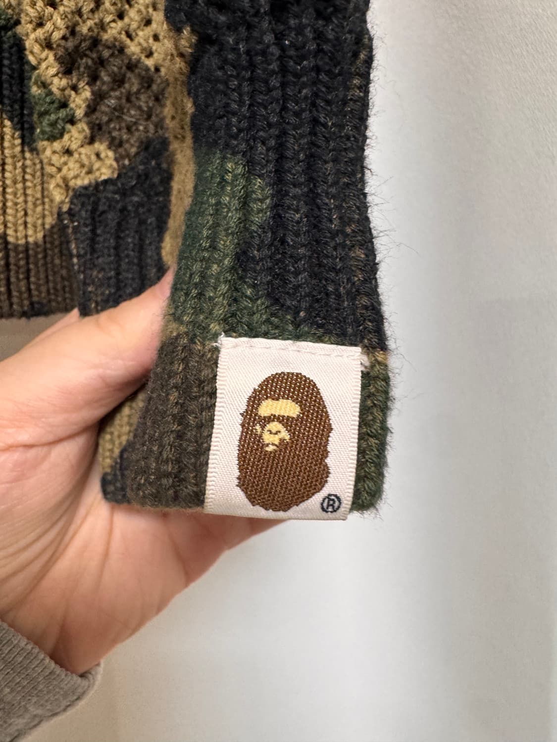 베이프 퍼스트 카모 크로쉐 샤크 풀 집 후디 그린 라지 상품이미지9