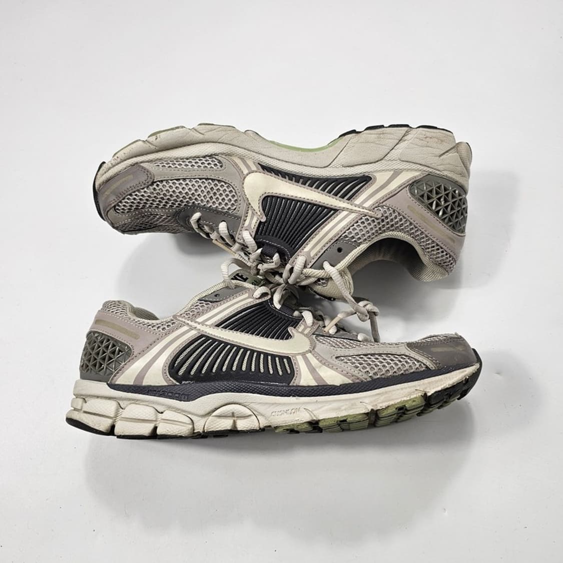 나이키 줌보메로 265 상품이미지3