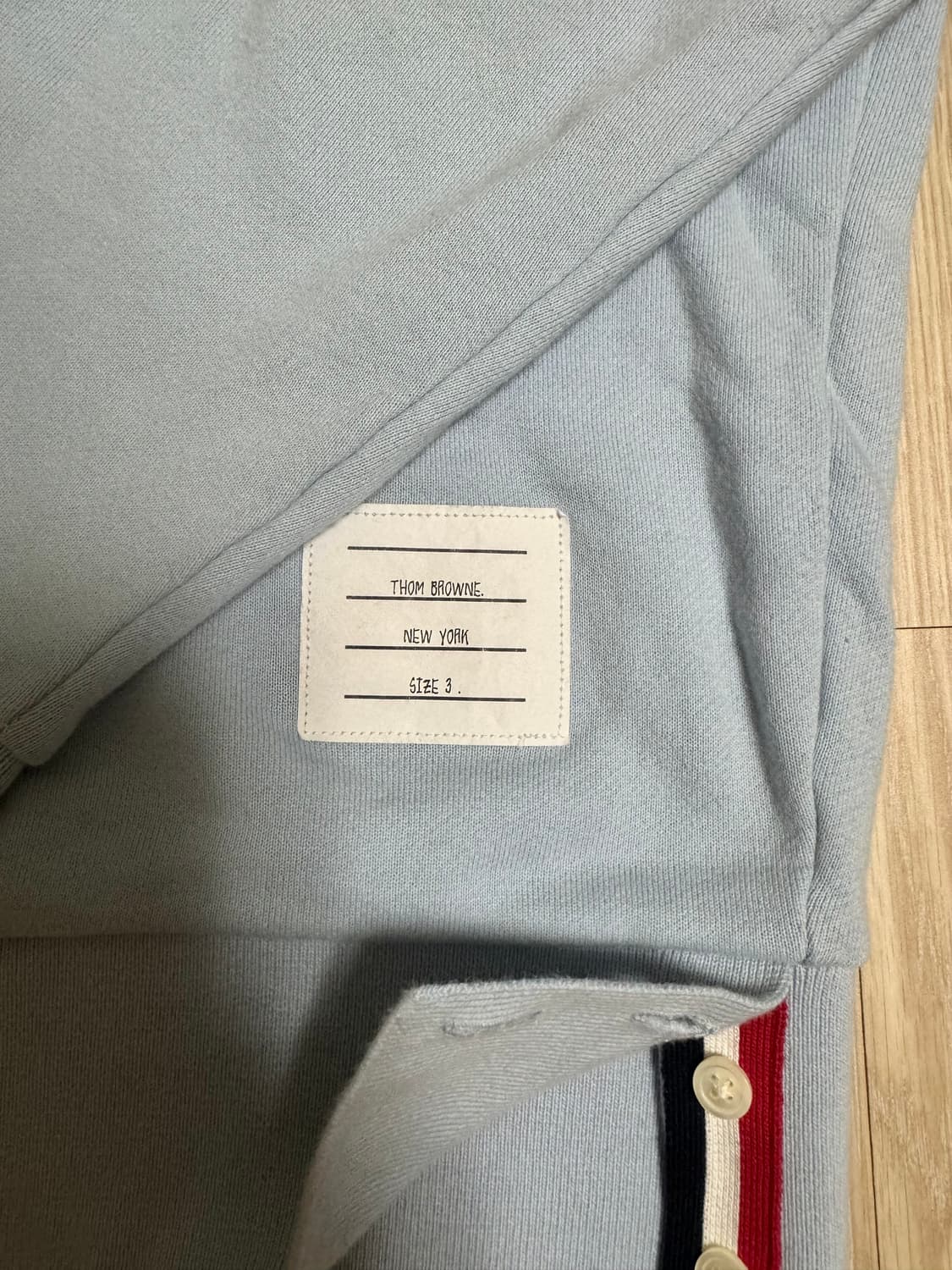 톰브라운 사선 맨투맨 스카이블루컬러 3사이즈  상품이미지2