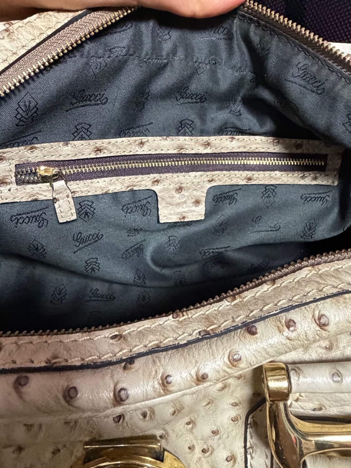 구찌 오스트리치 빈티지 숄더백 아이보리 상품이미지5