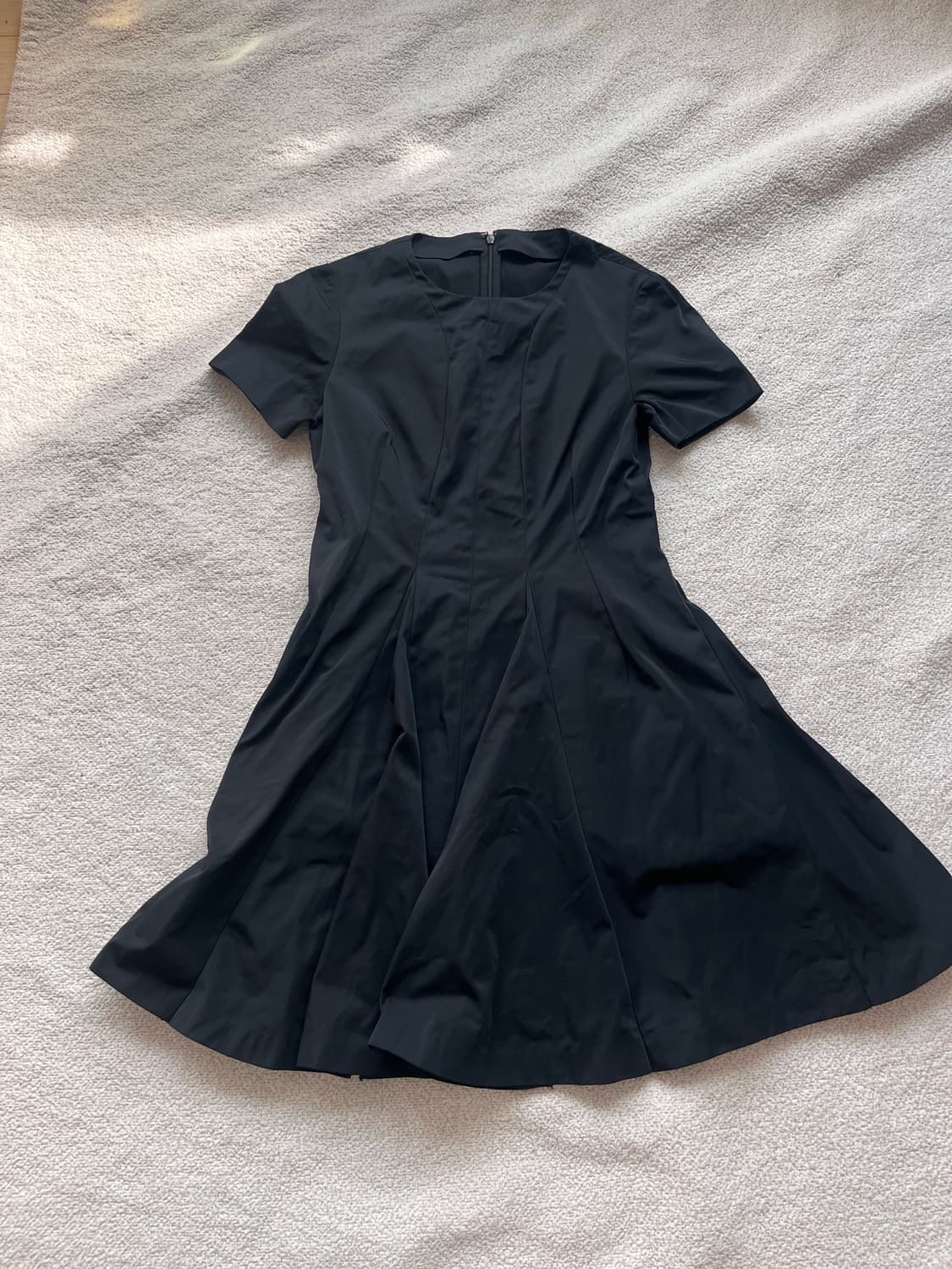 모조에스핀 블랙원피스 상품이미지1