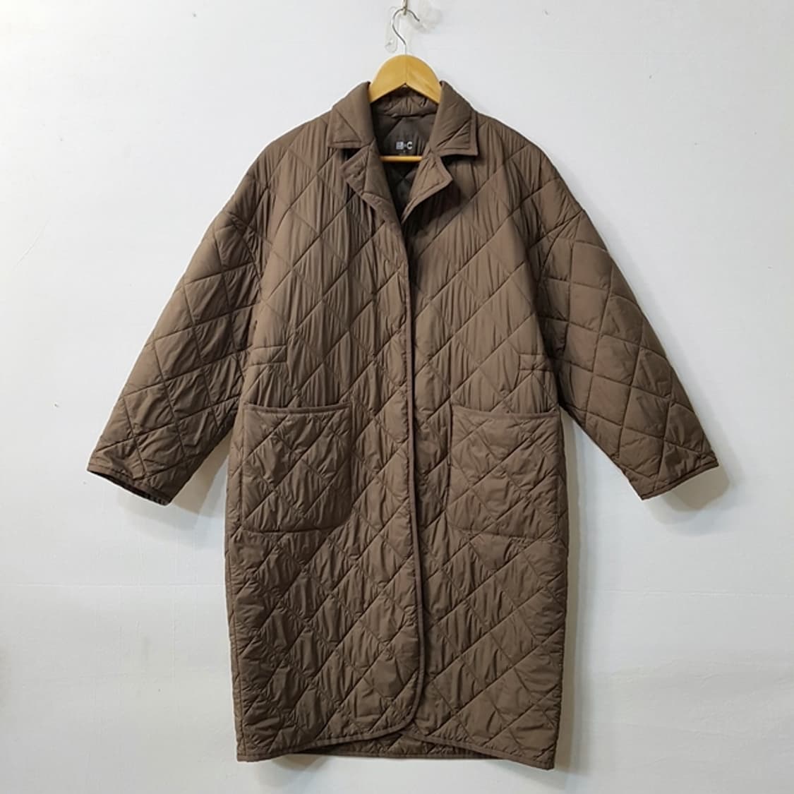 유니클로 C 퀼팅 패딩 롱 코트 모카 상품이미지1
