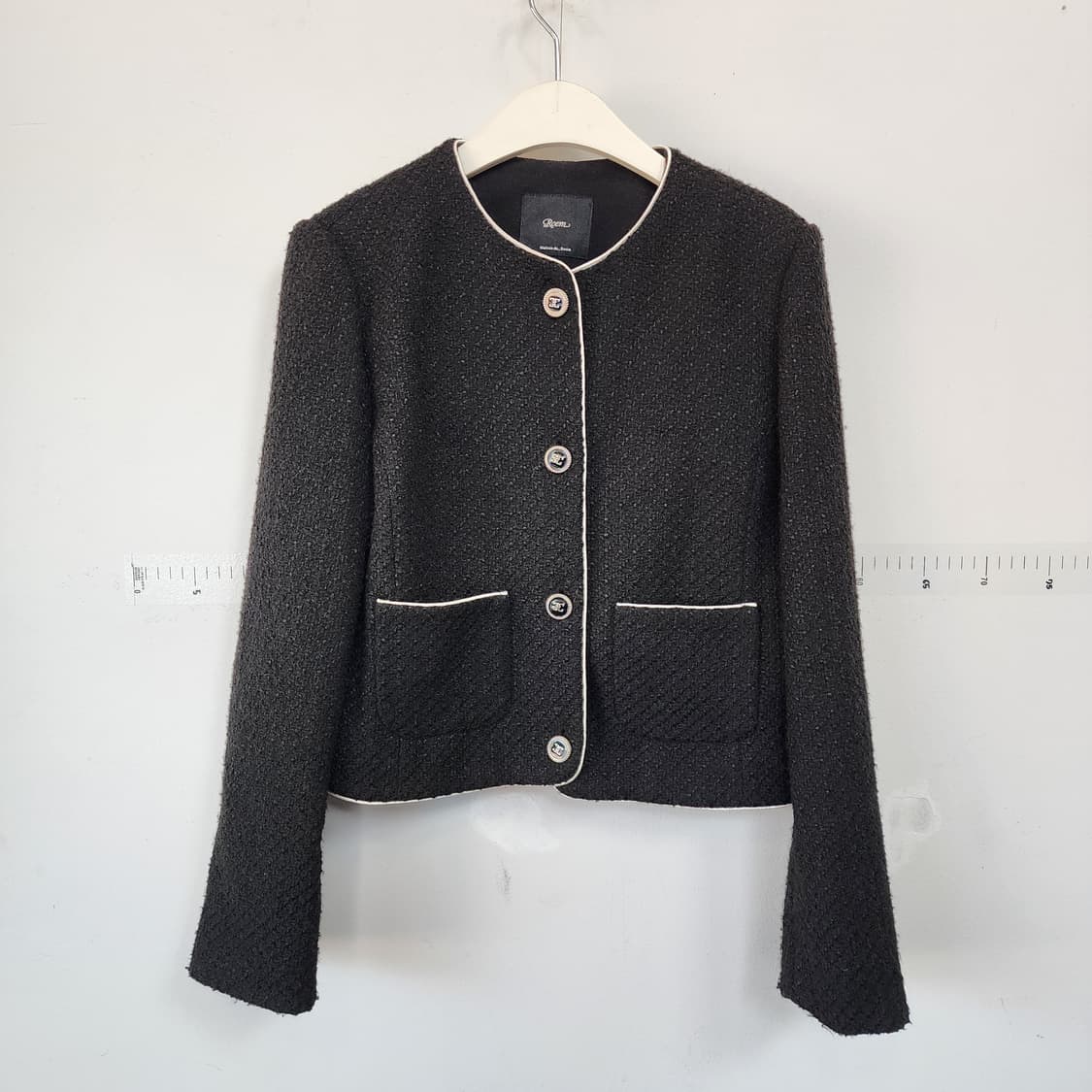 로엠 블랙 트위드 노카라 자켓 상품이미지1