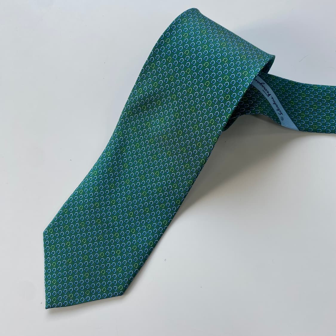 새상품급 신형 페레가모(Ferragamo) 모노그램 정품넥타이7.8cm 상품이미지5