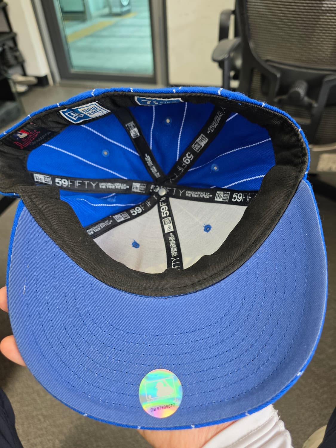 뉴에라 MLB 뉴욕양키즈 스트라이프 볼캡 모자 61cm 상품이미지7