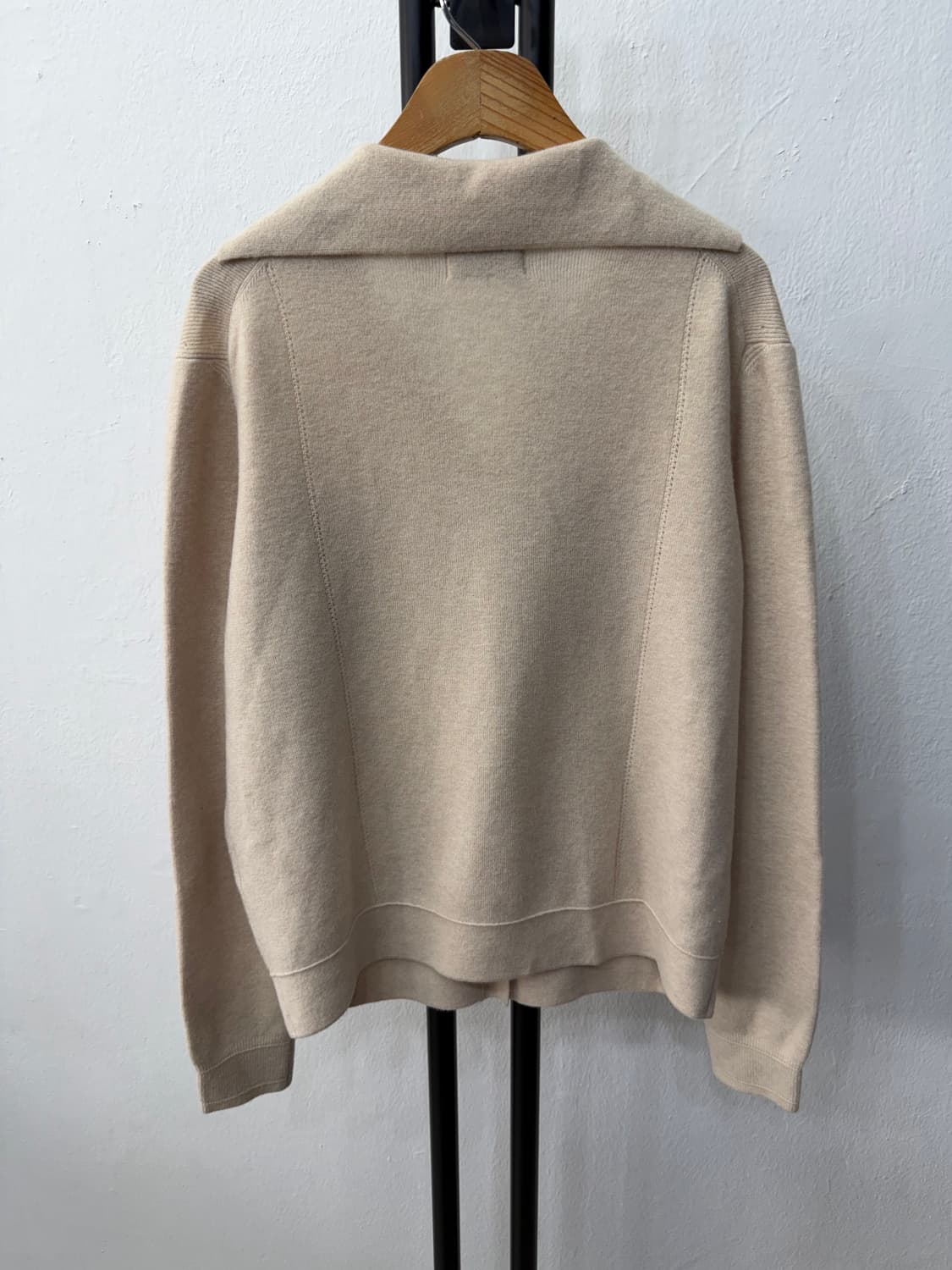 정품) TIME 타임 한섬 22ss 포켓 단추로고 가디건 90F 상품이미지5