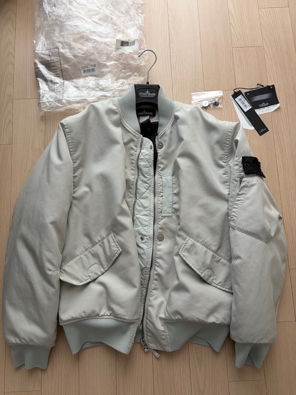 [L] 스톤아일랜드 쉐도우 프로젝트 프리마로프트 봄버 자켓 상품이미지1
