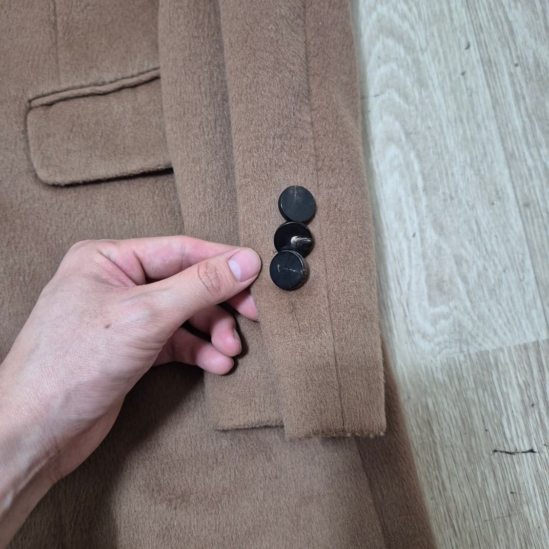 ELVANDRESS 엘반드레스 남성 싱글 체스터 코트 상품이미지4