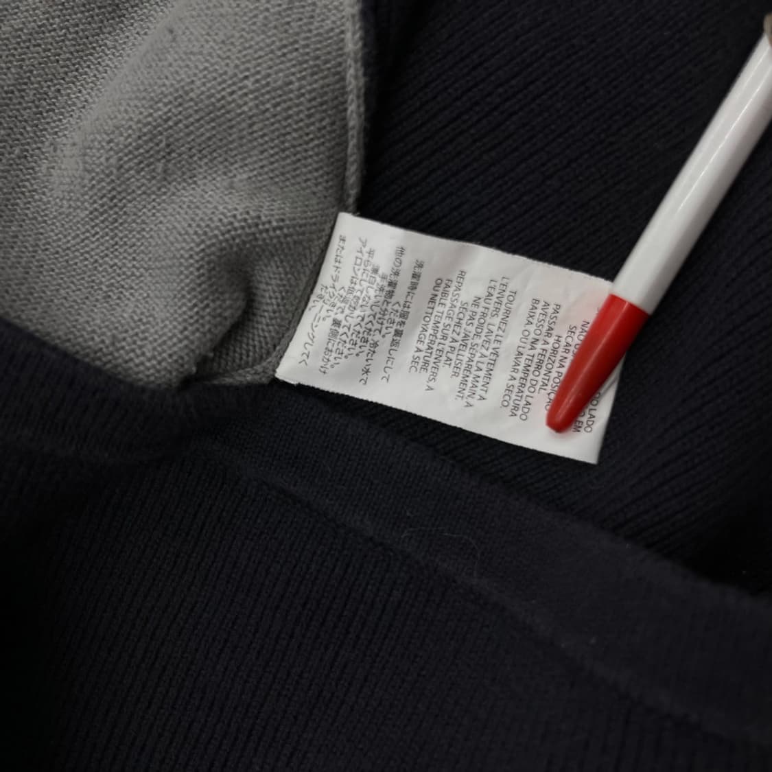 아르마니 센터로고 차콜배색 그레이 니트 L 상품이미지7